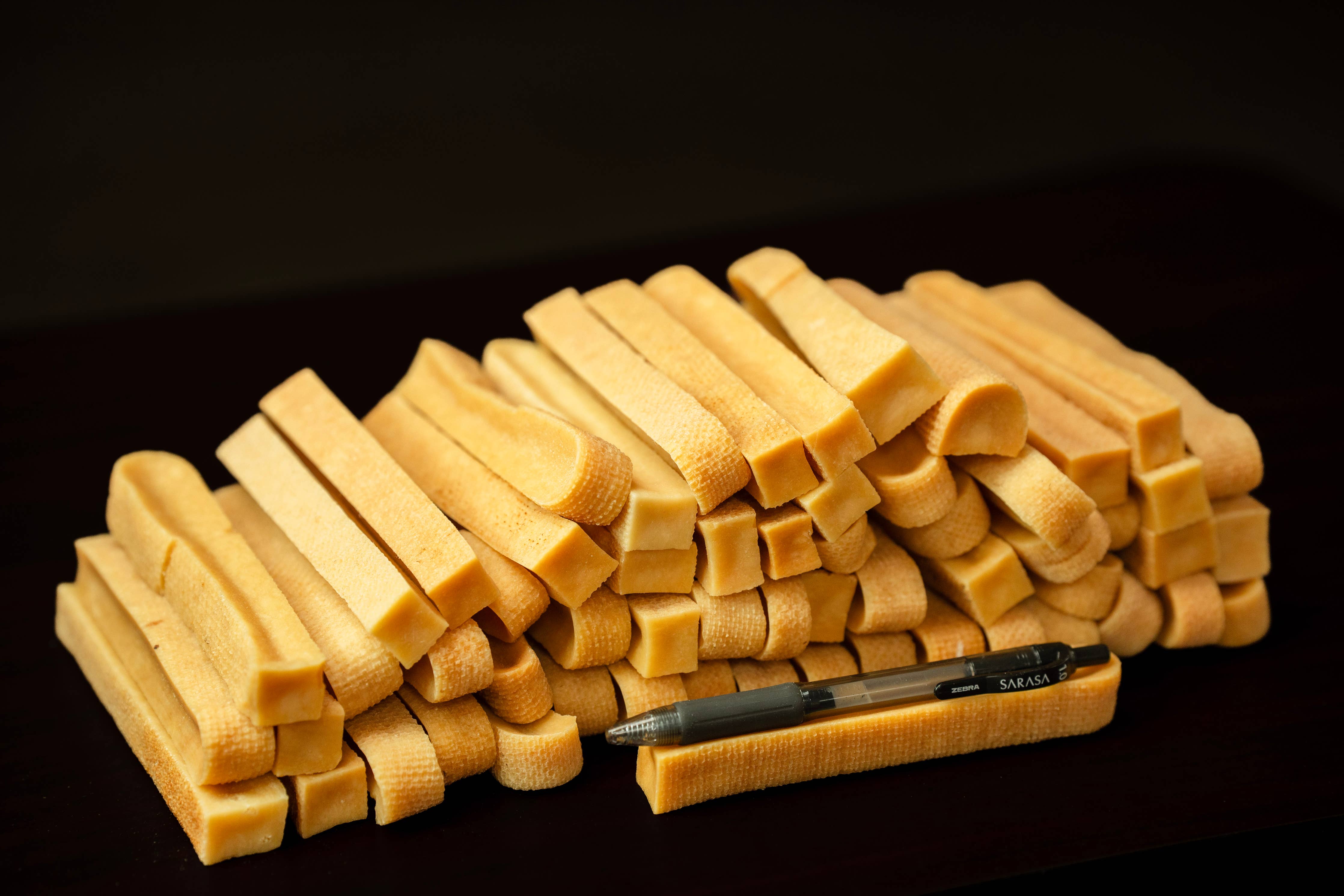 Himalayan Yak Cheese Dog Chews – 5 LB Bulk Sizes