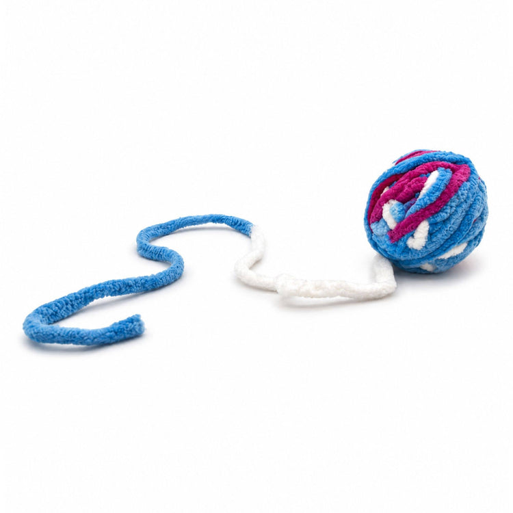 Koira Ball O’ Yarn Cat Toys – Display Bin