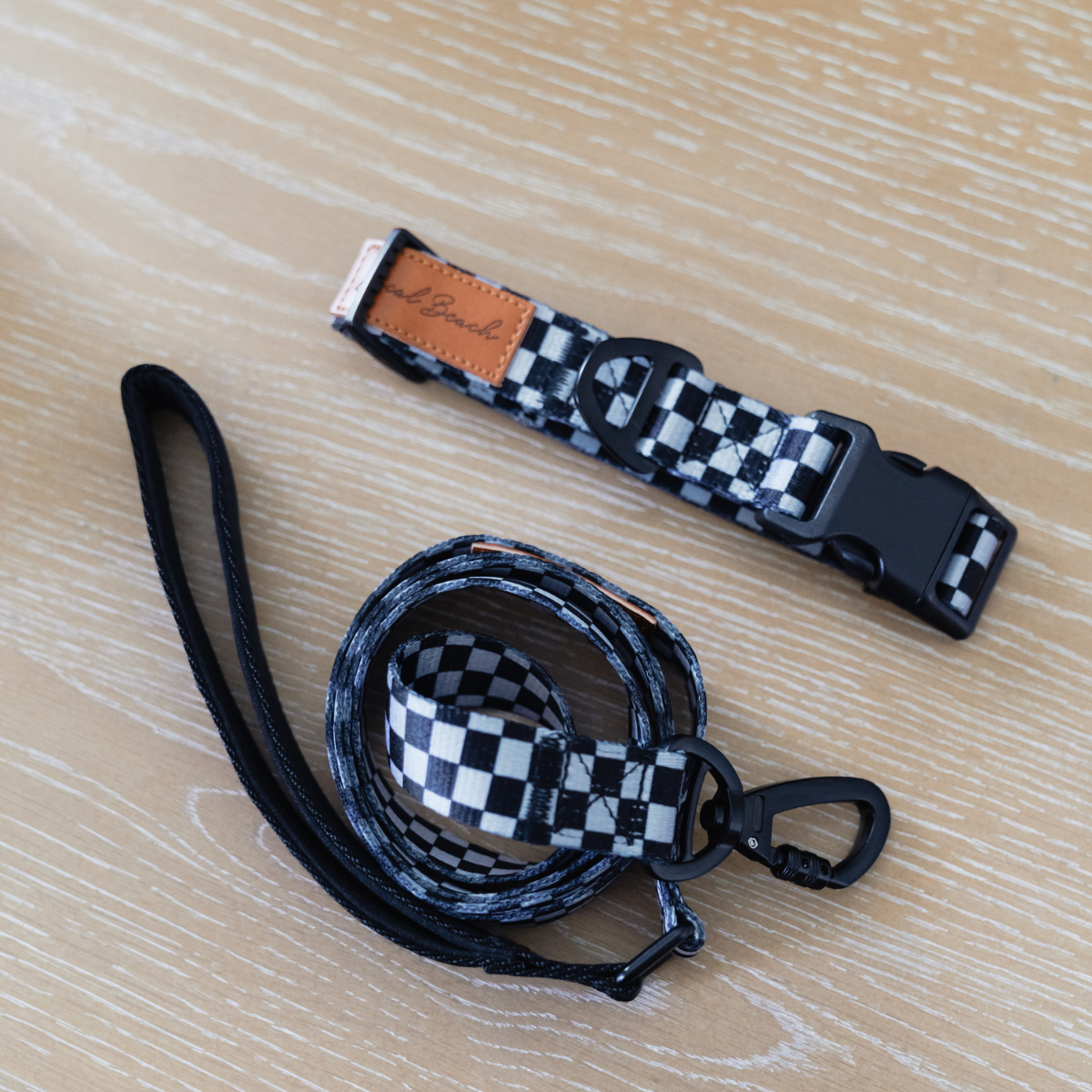 Local Beach Checker 5ft Dog Leash Black/Gray