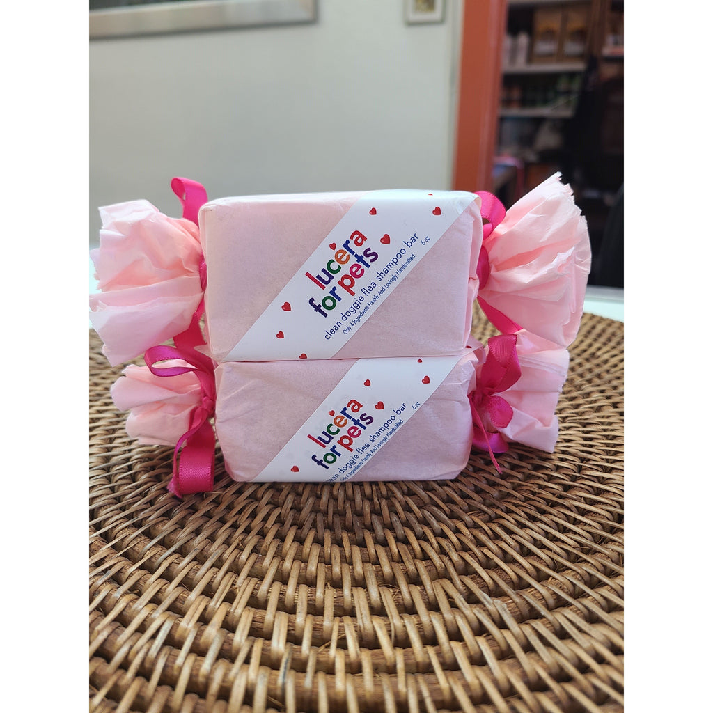 Lucera Flea & Tick Dog Shampoo Bar