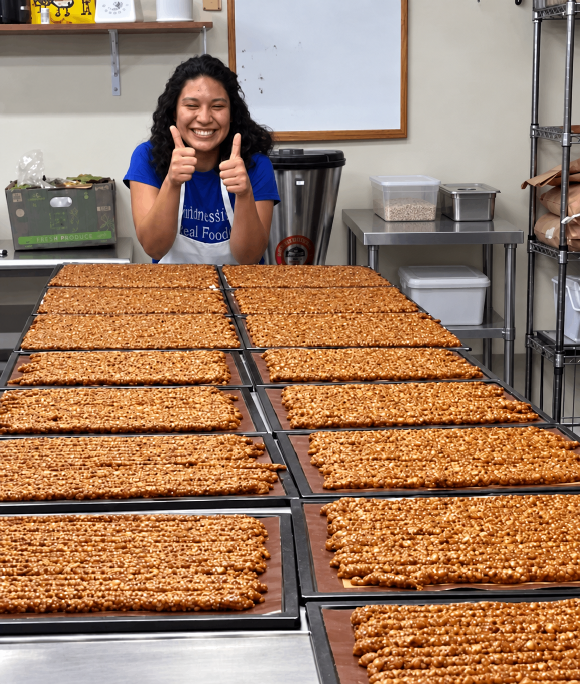 Shinto’s team member with freshly prepared pet food trays